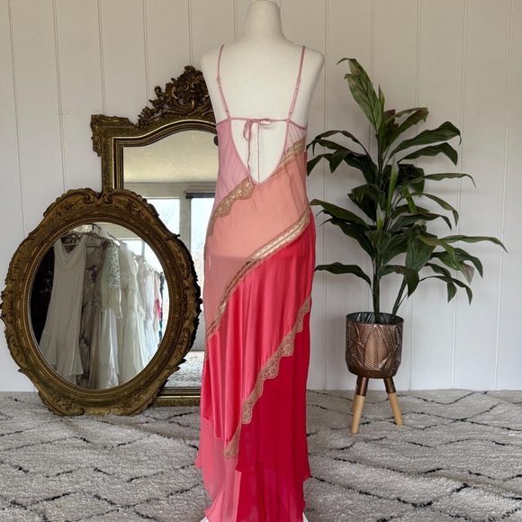 Victoria's Secret Size S  Pink Silk Lingerie - Picture 3 of 5